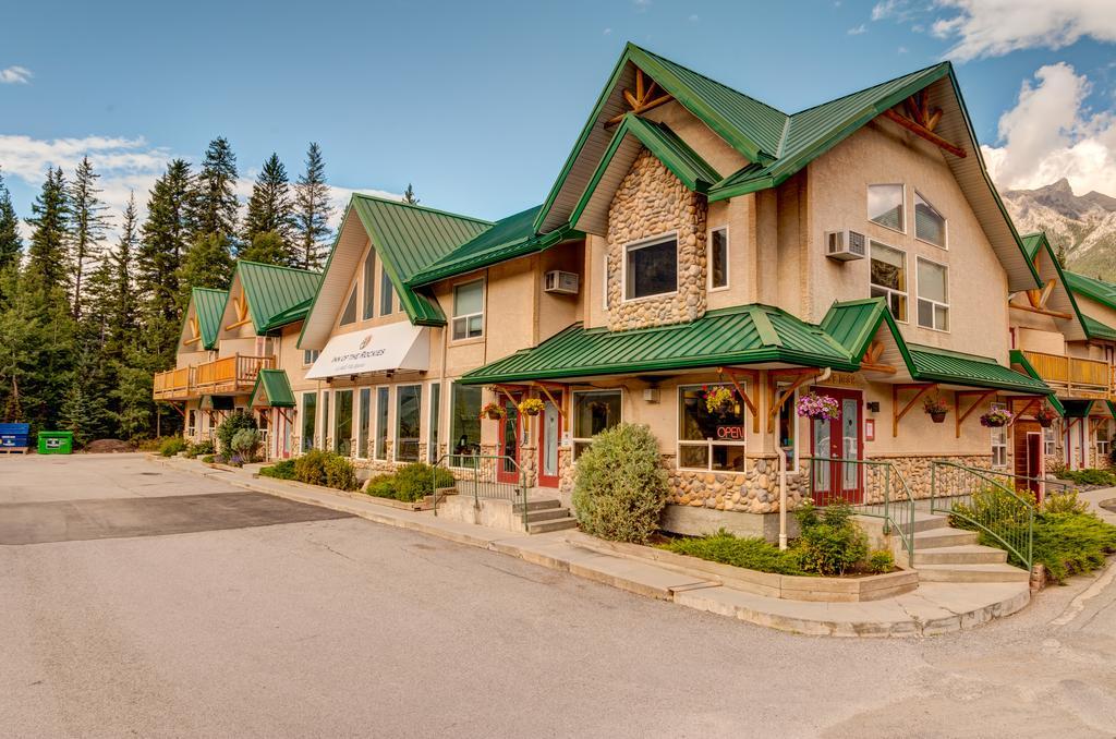 Inn Of The Rockies Канмор Экстерьер фото