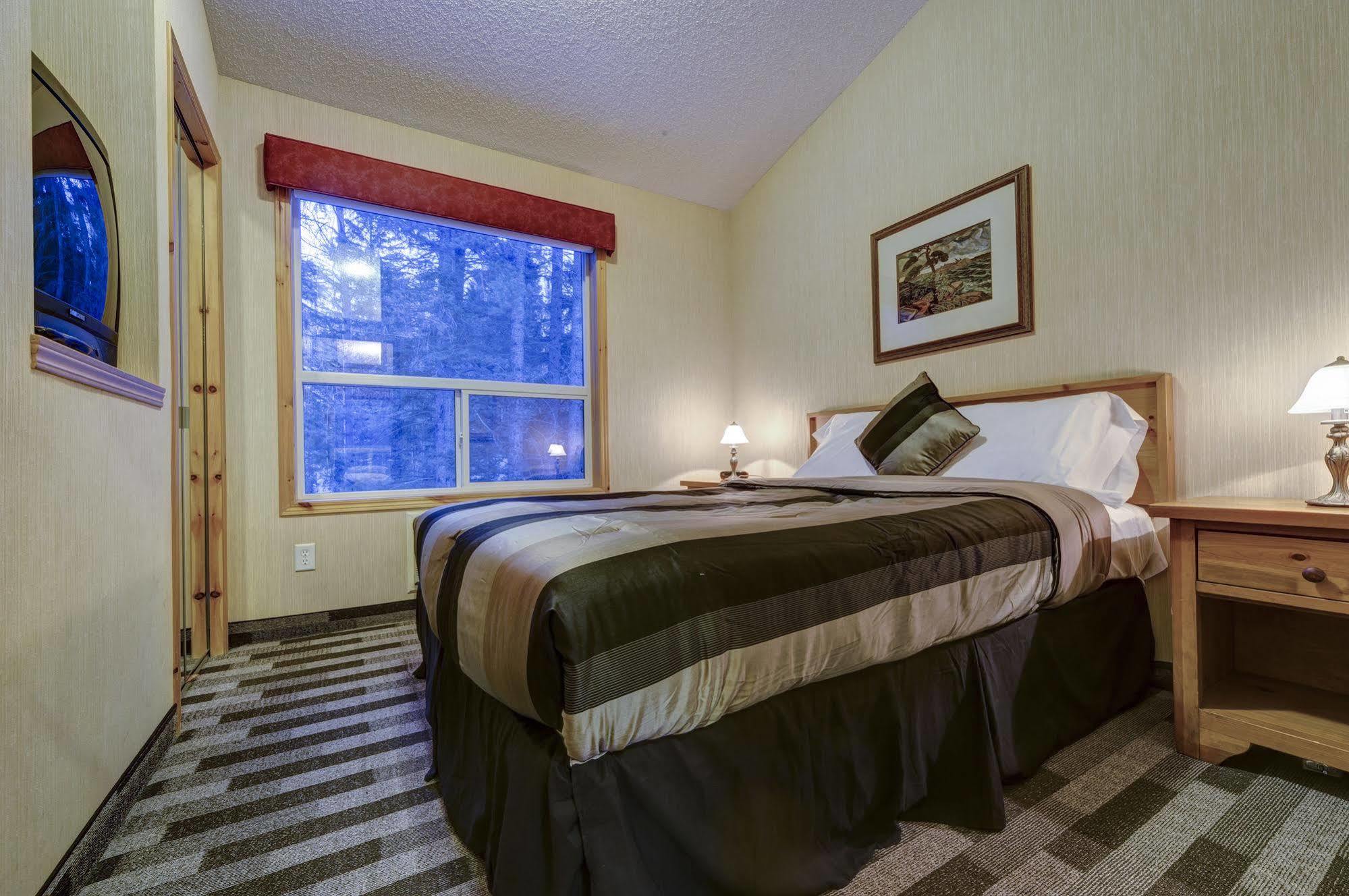 Inn Of The Rockies Канмор Экстерьер фото